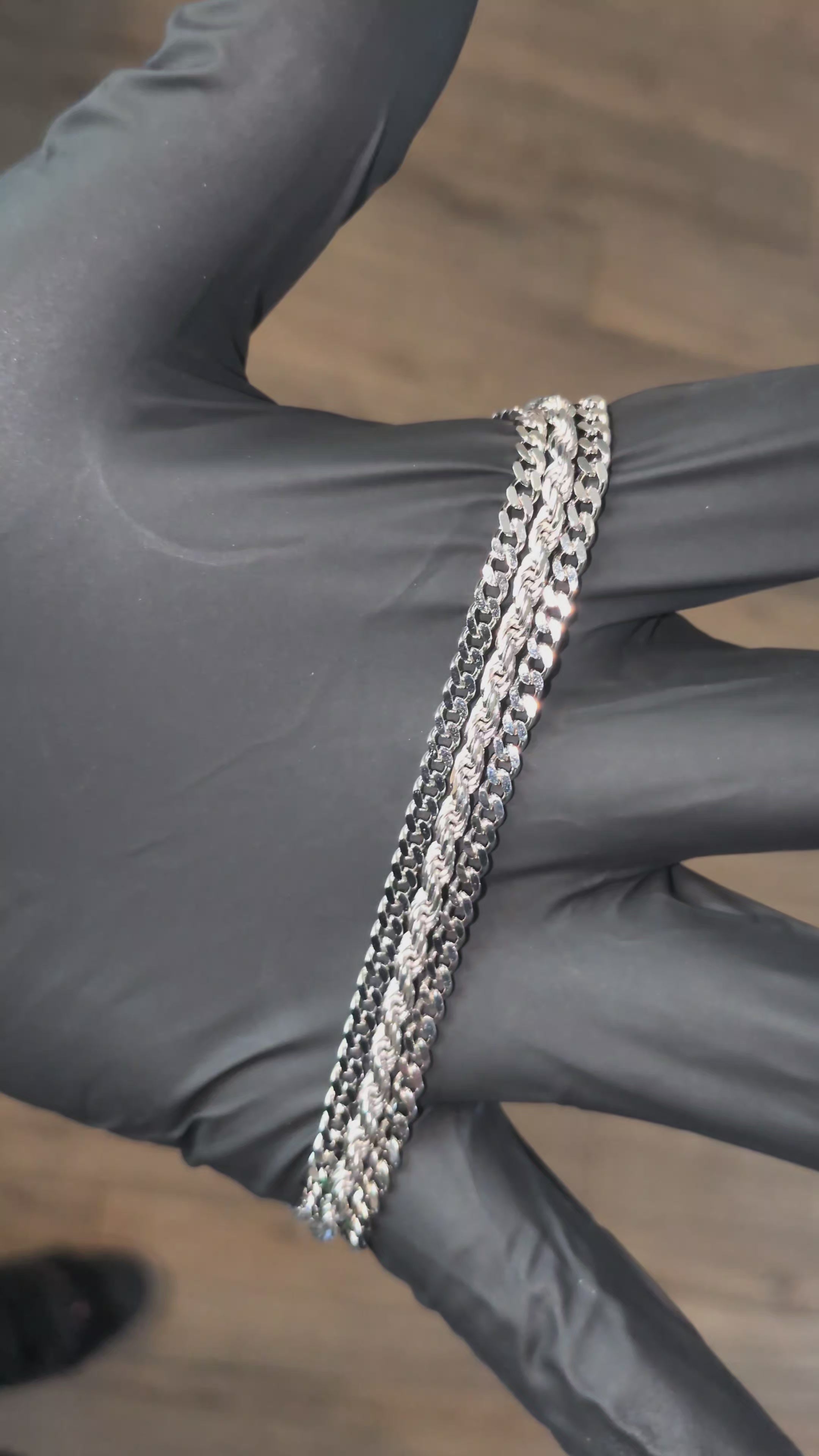 XO Flat Curb Cuban™ 4mm | Solid 925 Silver | Diamond-Cut Chain (5-Layer Shield)